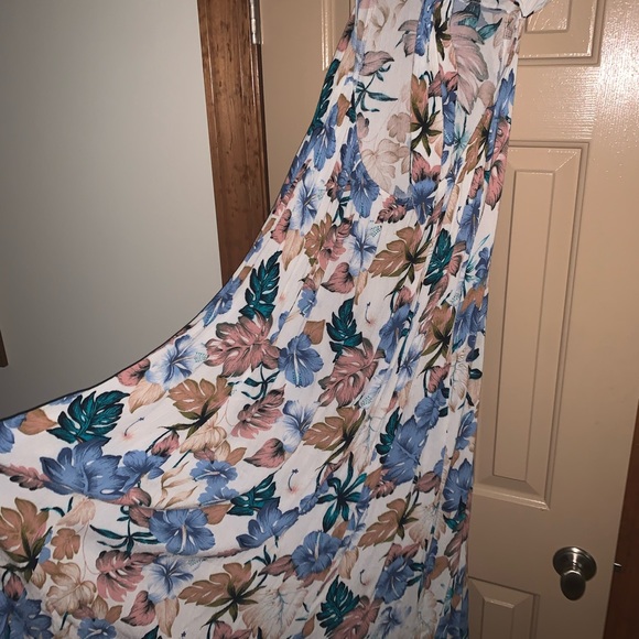 Summer Floral Maxi Dress - Picture 5 of 6